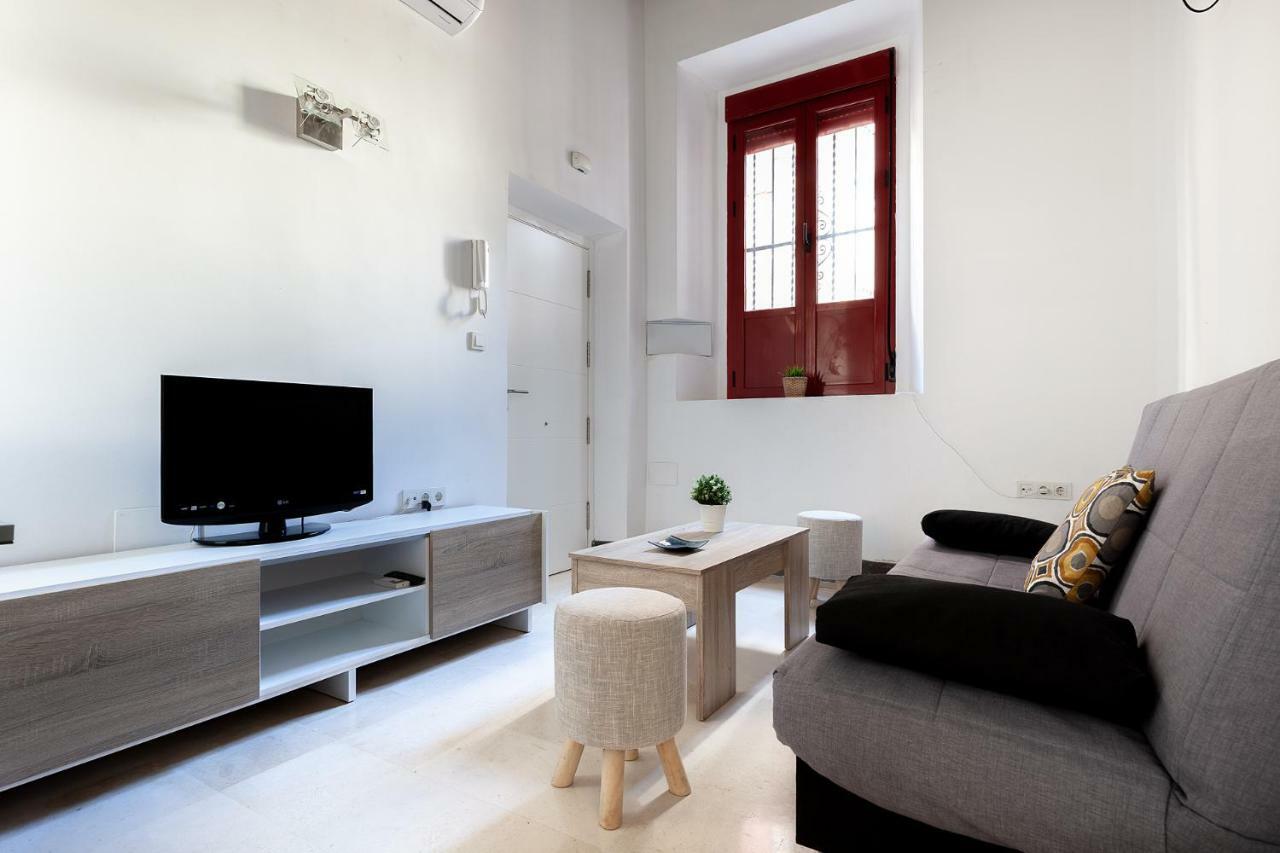 Pasaje De Amores Der - Descanso En Casa Y Vida Cultural Y Monumentos 4 Px Σεβίλλη Εξωτερικό φωτογραφία